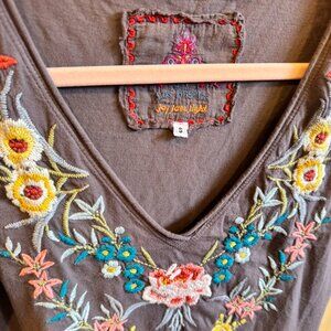 ✨ Johnny Was Embroidered Floral Mini Dress ✨